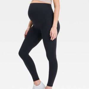 Maternity black Leggings Over Belly Black leggings Yoga pants size Medium